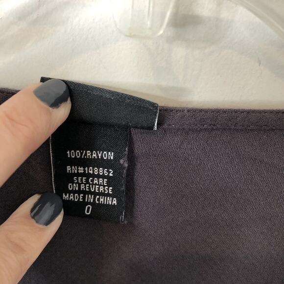 Torrid Women's Gray Lace-Up Long Sleeve 100% Rayon Blouse Size 0 (Large) - Picture 4 of 9